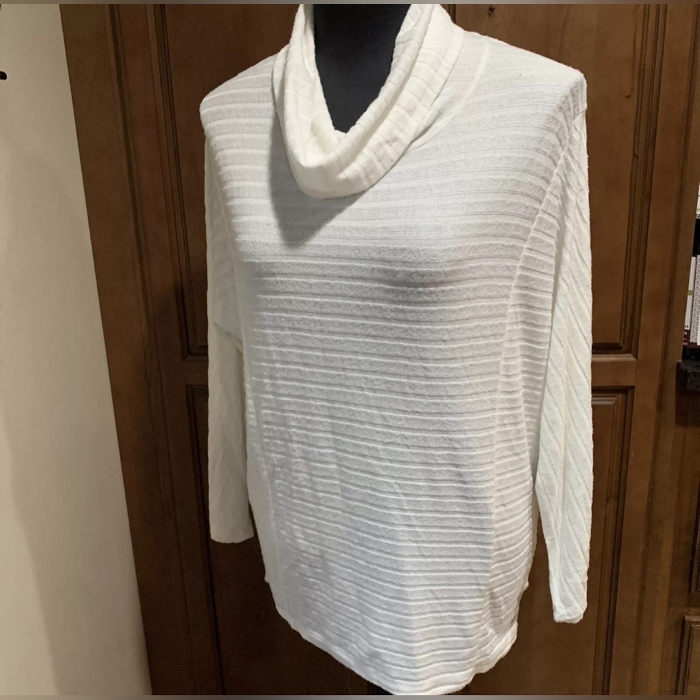 *NWT* Retrology Turtleneck Pullover Thin Sweater White Magnolia Size XL